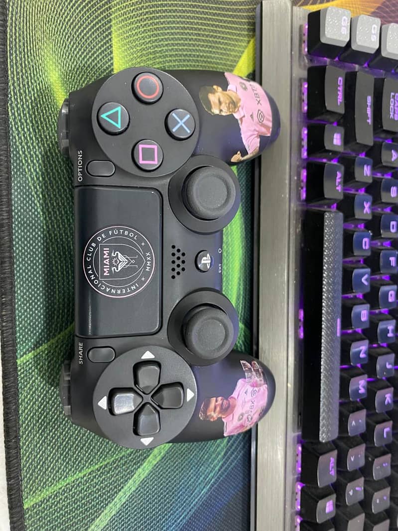 Dual Shock 4 Controller/ Playstation/ PC 3