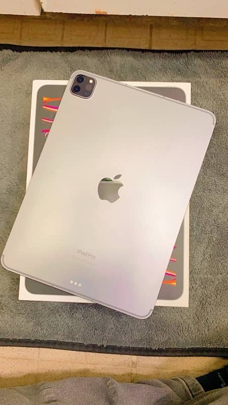 I pad pro (4th generation) 0