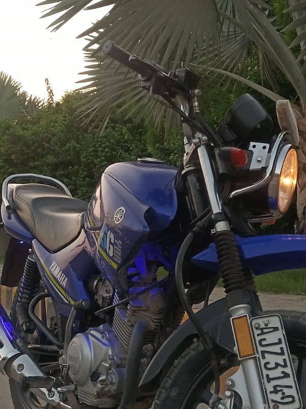 Yamaha ybr125G YBR 5