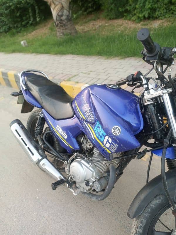 Yamaha ybr125G YBR 9