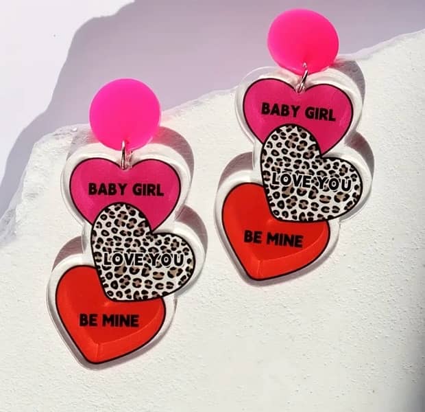 1 pair korean style elegant heart & letter drop earrings !! 2