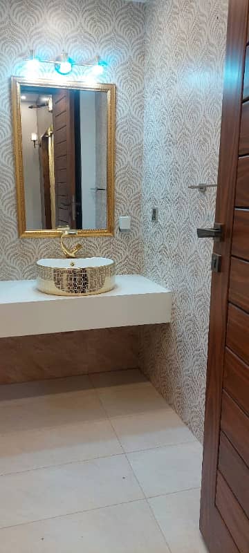 10 Marla Luxury Brand New House In Bahria Town For Sale 37