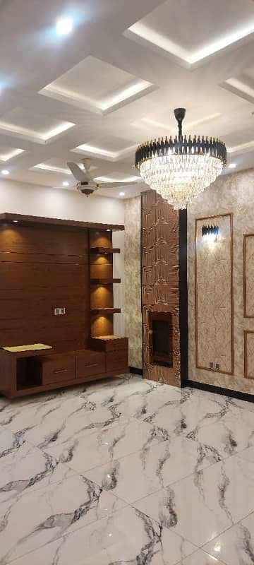 10 Marla Luxury Brand New House In Bahria Town For Sale 42