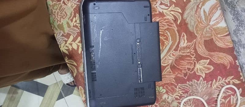 laptop Dell with charger 5