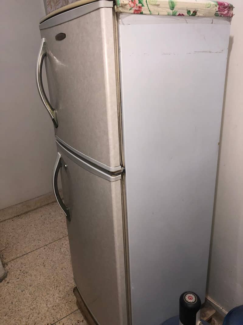 Super General Fridge selling 2