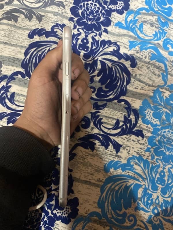 iPhone 6s Plus urgent sell 1