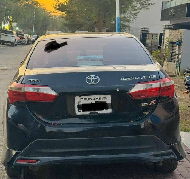 Toyota Corolla 2016 3