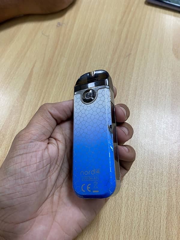 vape pod nord 4 with box 2