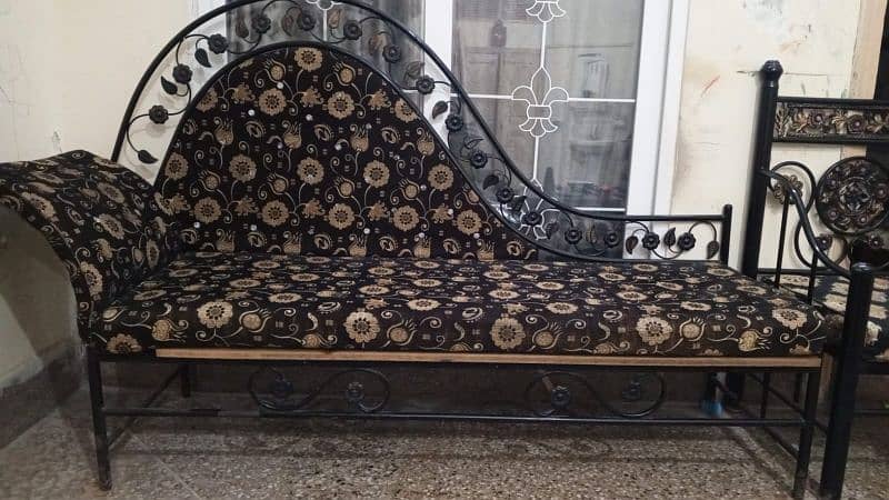 7 Seater Iron Sofa Antique Type 1