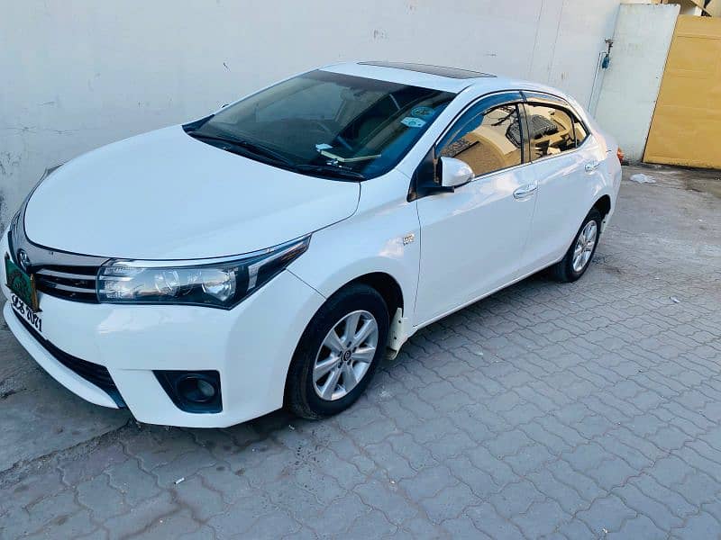 Toyota Altis Grande 2015 5