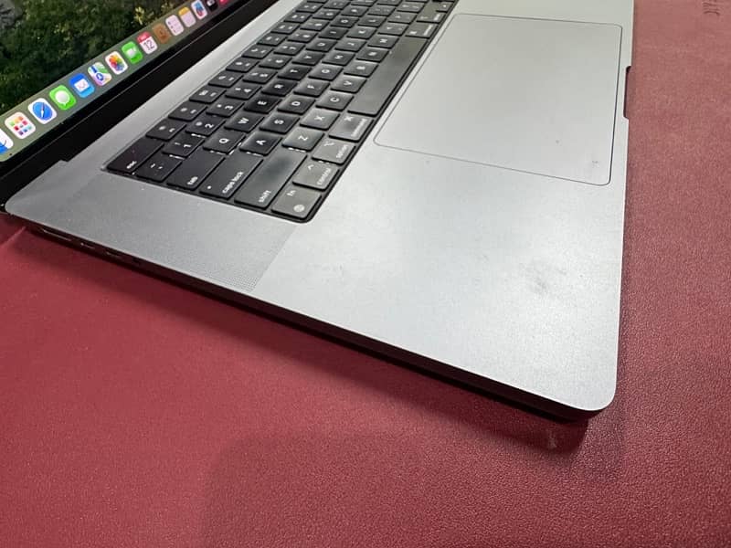 Macbook M1 Pro Max 5