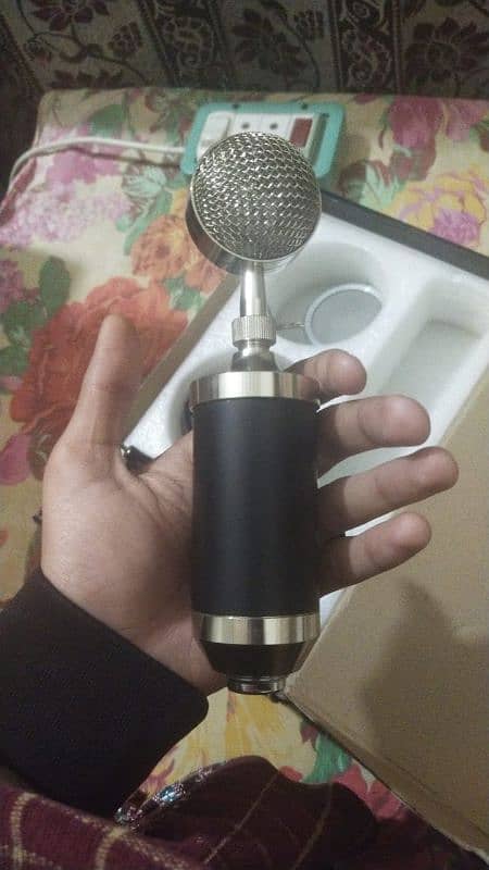 Vocal Recording Professional Mic with kit & Sound card 0