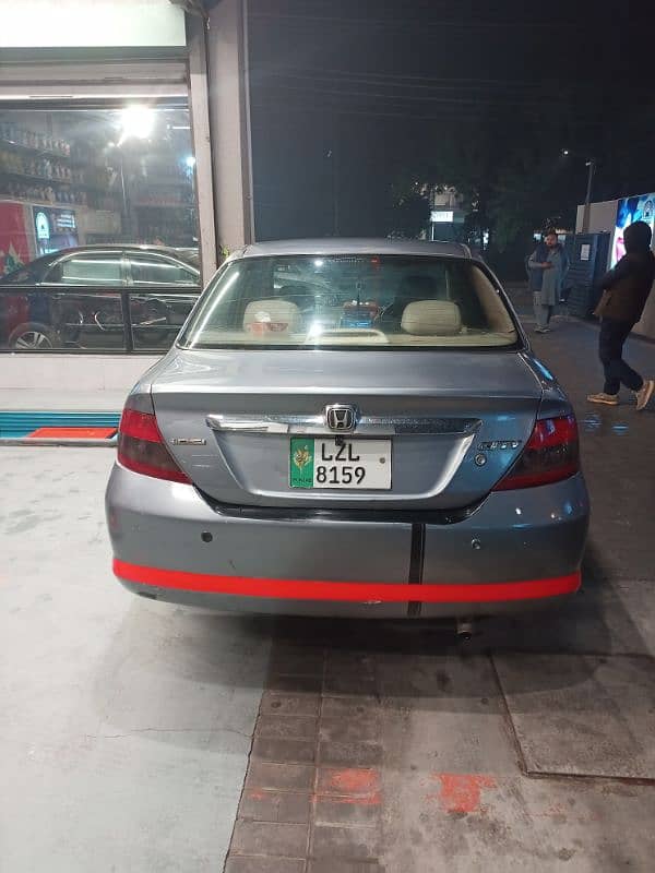 Honda City IDSI 2004 Manual 4