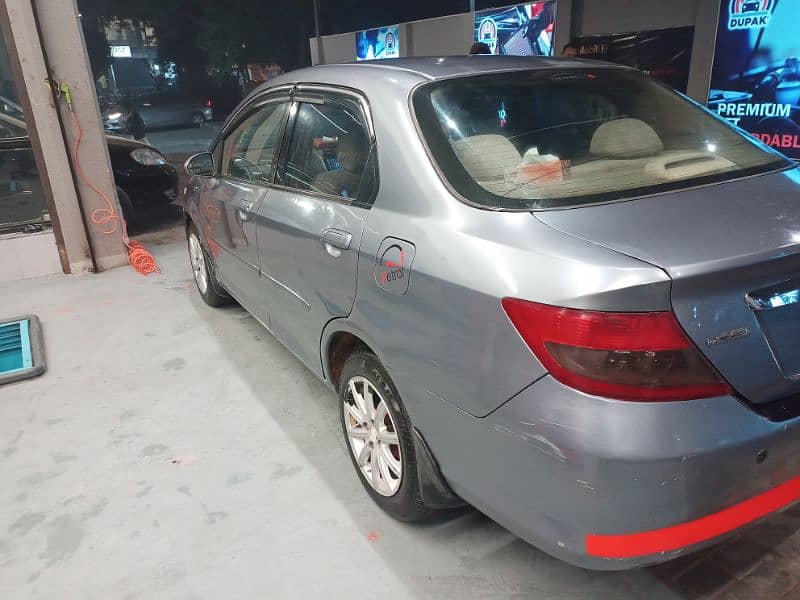 Honda City IDSI 2004 Manual 5