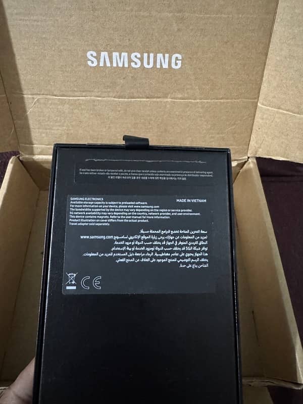 Samsung Galaxy Z Flip 6 [12 / 256] with Box and Accessories 3