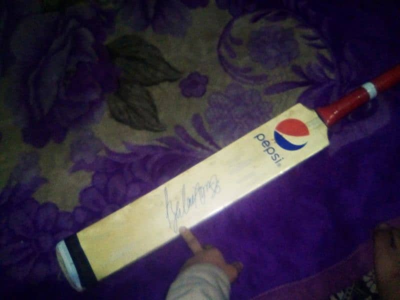 Babar Azam signature bat with bag contact number (03128155614) 9