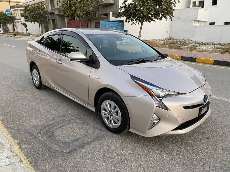 Toyota Prius 2018 15