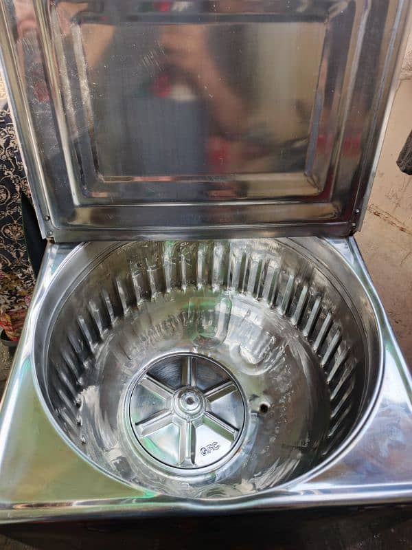 urgent sale washing Machine GFC 7