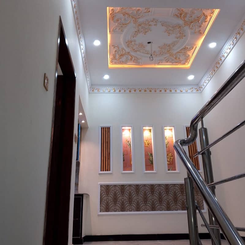 Direct Deals Marketing Offer's Prime Location Facing Park N Block 3 Marla Lavish Beautiful Double Story House Available For Sale Reasonable Price in Alrehman Garden Phase 2 7