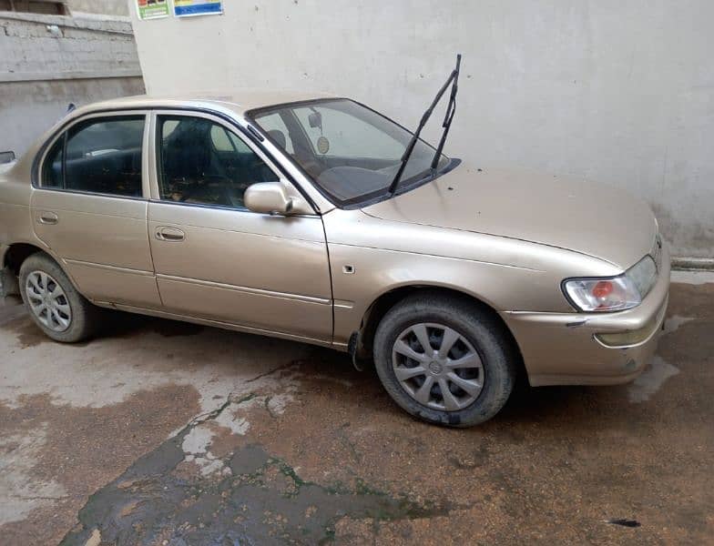 Toyota indus Corolla XE 2001 2