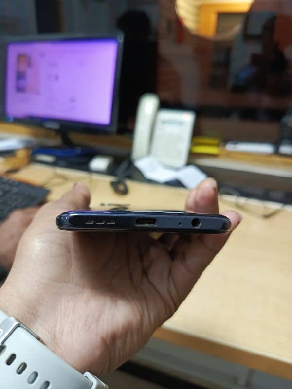 Urgent sell need cash Redmi Note 10 5