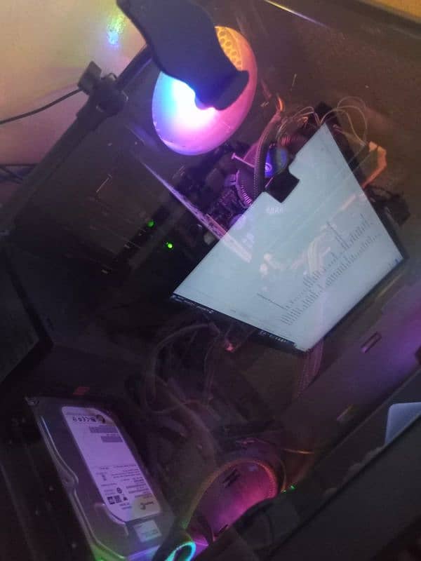 Gaming PC with screen 24Inch 3