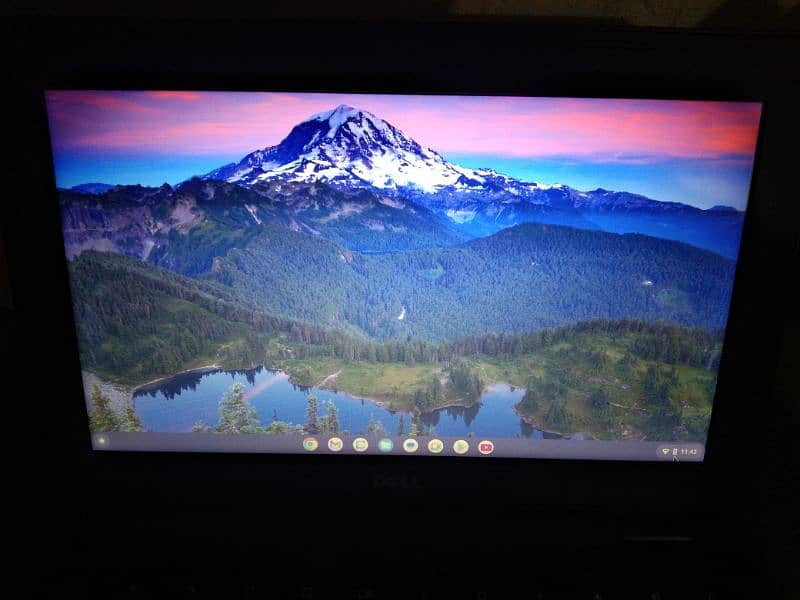 sale new Chromebook with free bagg new condition 2