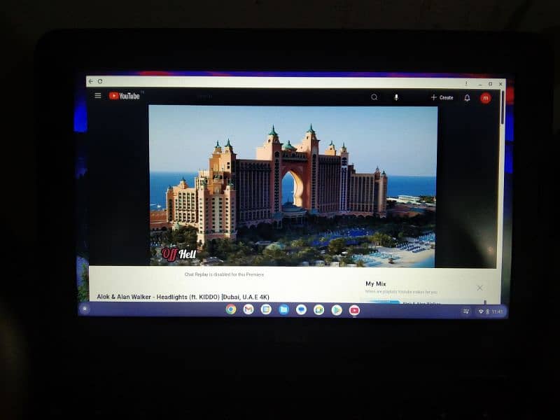 sale new Chromebook with free bagg new condition 4