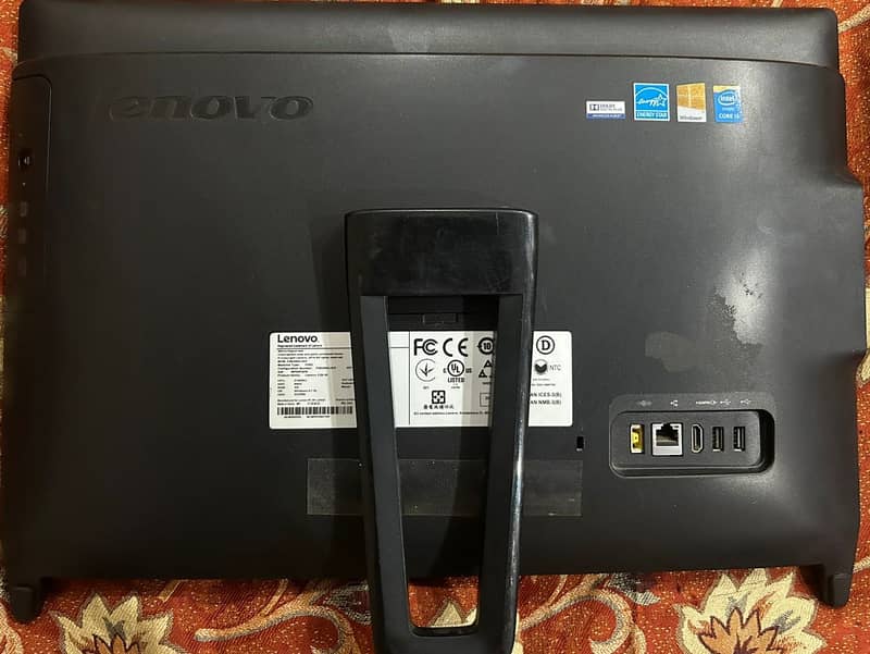 Lenovo C20-30  All-in-One 20 inch   Core i3 4