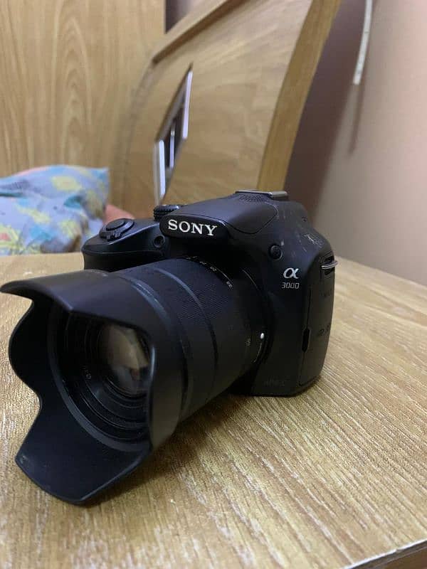 DSLR Sony Alpha 3000 4