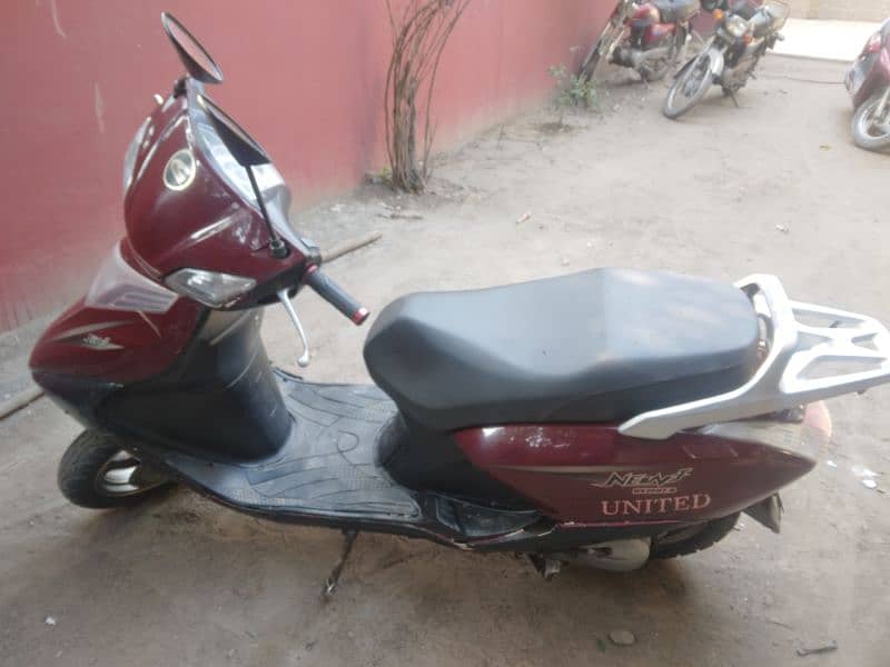 united scooty 4