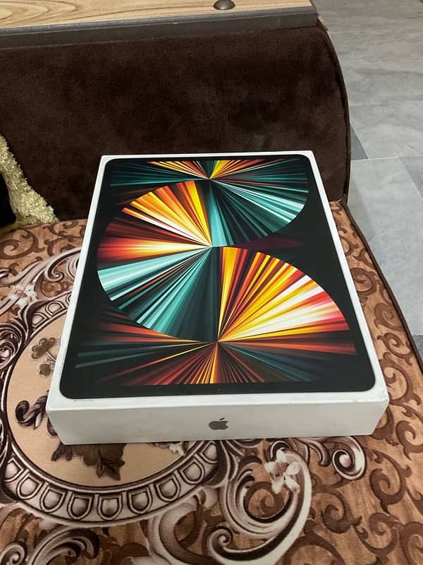 Ipad pro m1 chip 12.9 inch  03300370379 only whatsapp 2