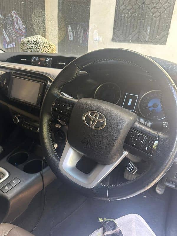 Toyota Hilux 2018 3