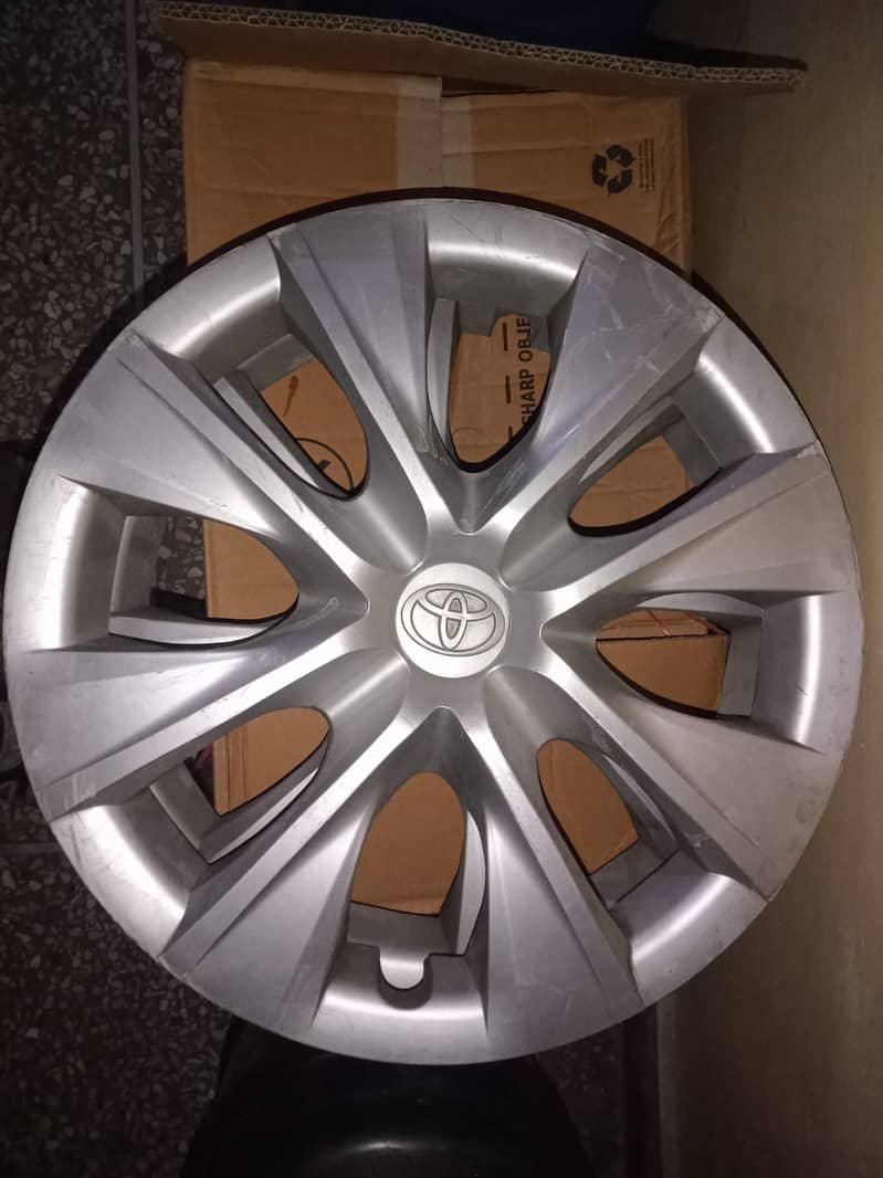 Genuine Wheel Cover Toyota  R-15 0