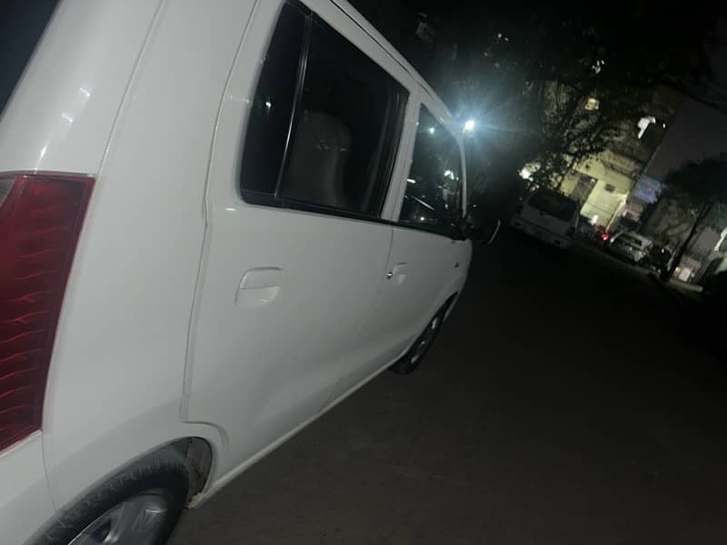 Suzuki Wagon R 2018 3