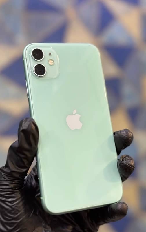 Iphone 11 128GB FACTORY UNLOCK 1