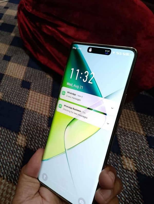 INFINIX NOTE 40 PRO 12+12/256 GB . VINTAGE GREEN COLOUR 2