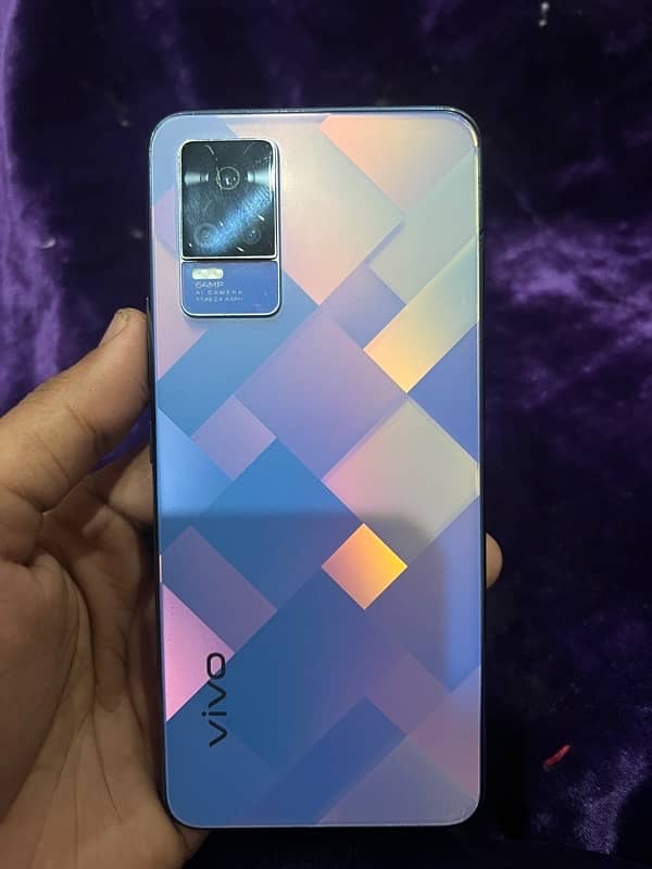 Vivo v21e 10by9 full box 4