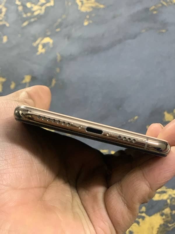 IPhone XS Max 64gb Pta approved 5