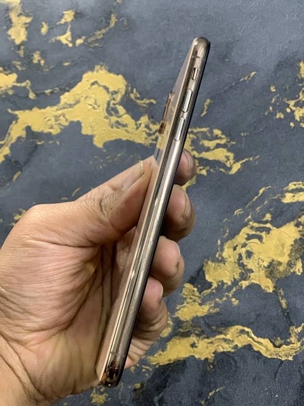 IPhone XS Max 64gb Pta approved 6