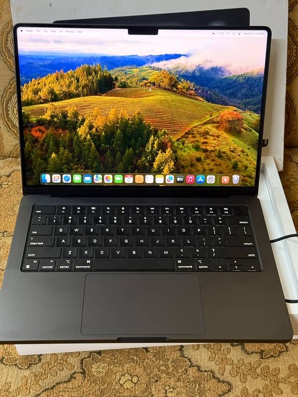 Macbook Pro 14’’ 18GB/512GB M3 Pro Space Black 7