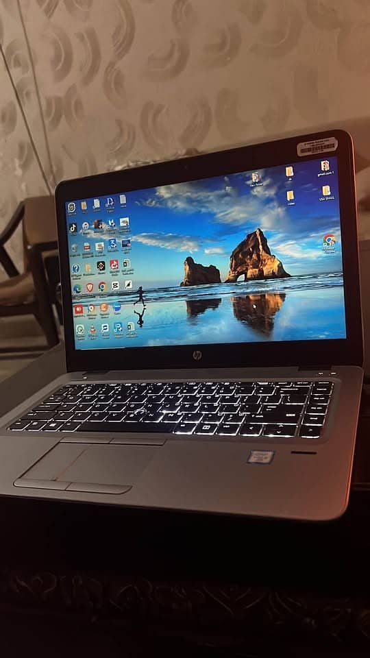 HP Elite Book 8GB Ram and 128 ssd 2