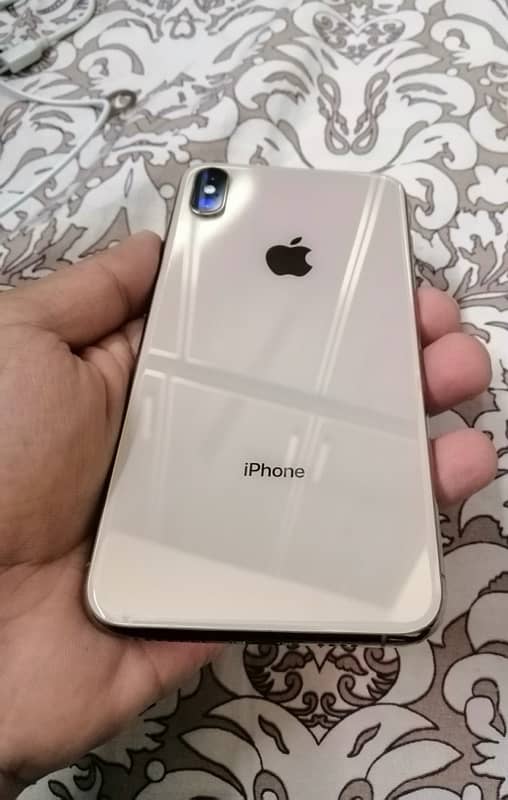 Iphone XS Max 64 GB 4