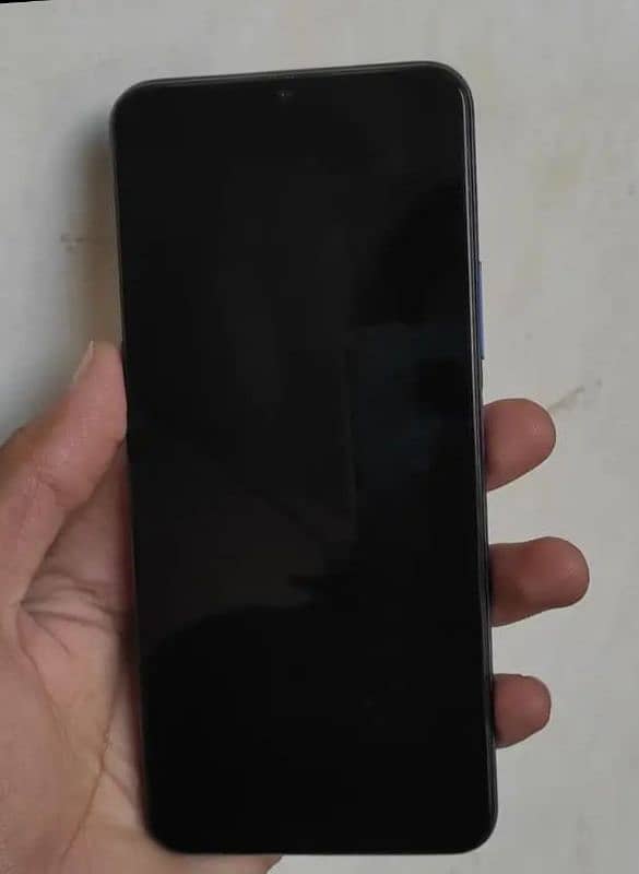 Vivo y51s 12/128gb 3