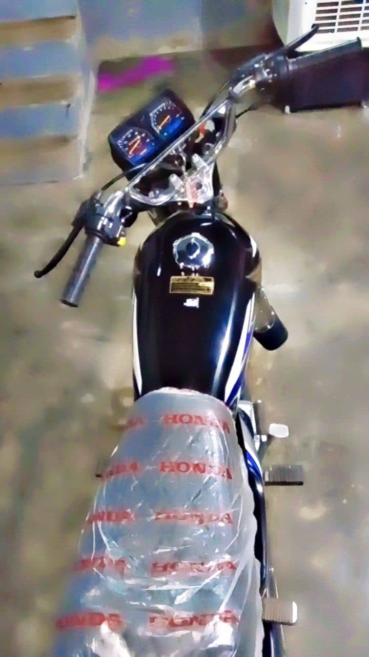 Honda CG 125 2025 1