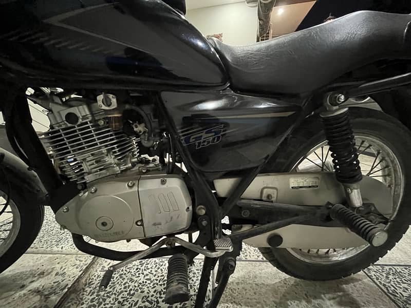 Suzuki GS 150 2018 6