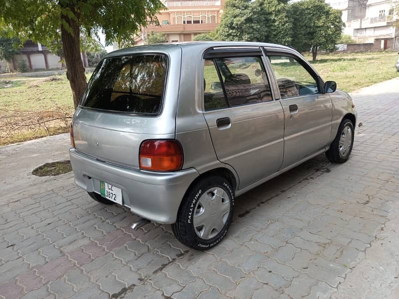 Daihatsu Cuore 2004 4