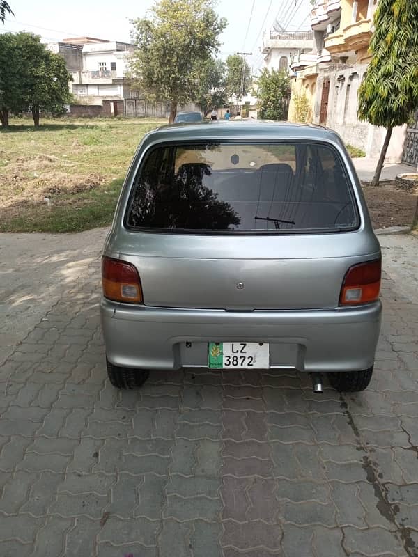 Daihatsu Cuore 2004 5