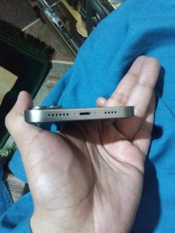 i phone xr pta 3