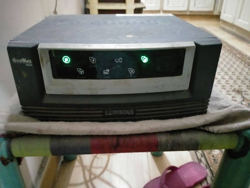 luminous 900va UPS 2